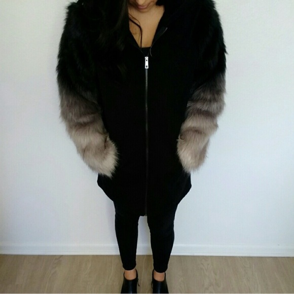 Ombre fur sleeve jacket with hood. - Picture 3 of 4